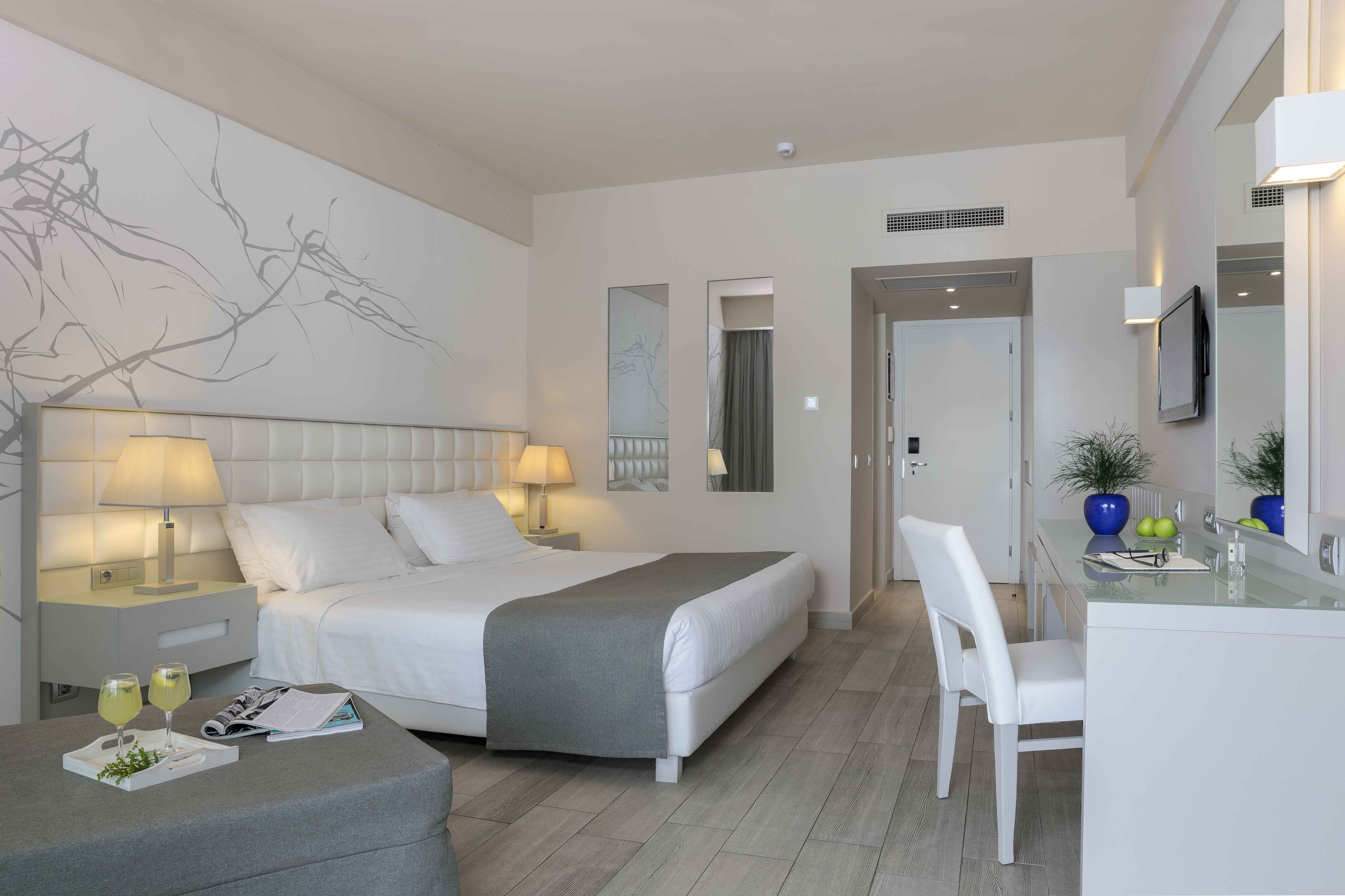 Room image 4 - Deluxe izba, výhľad bazén