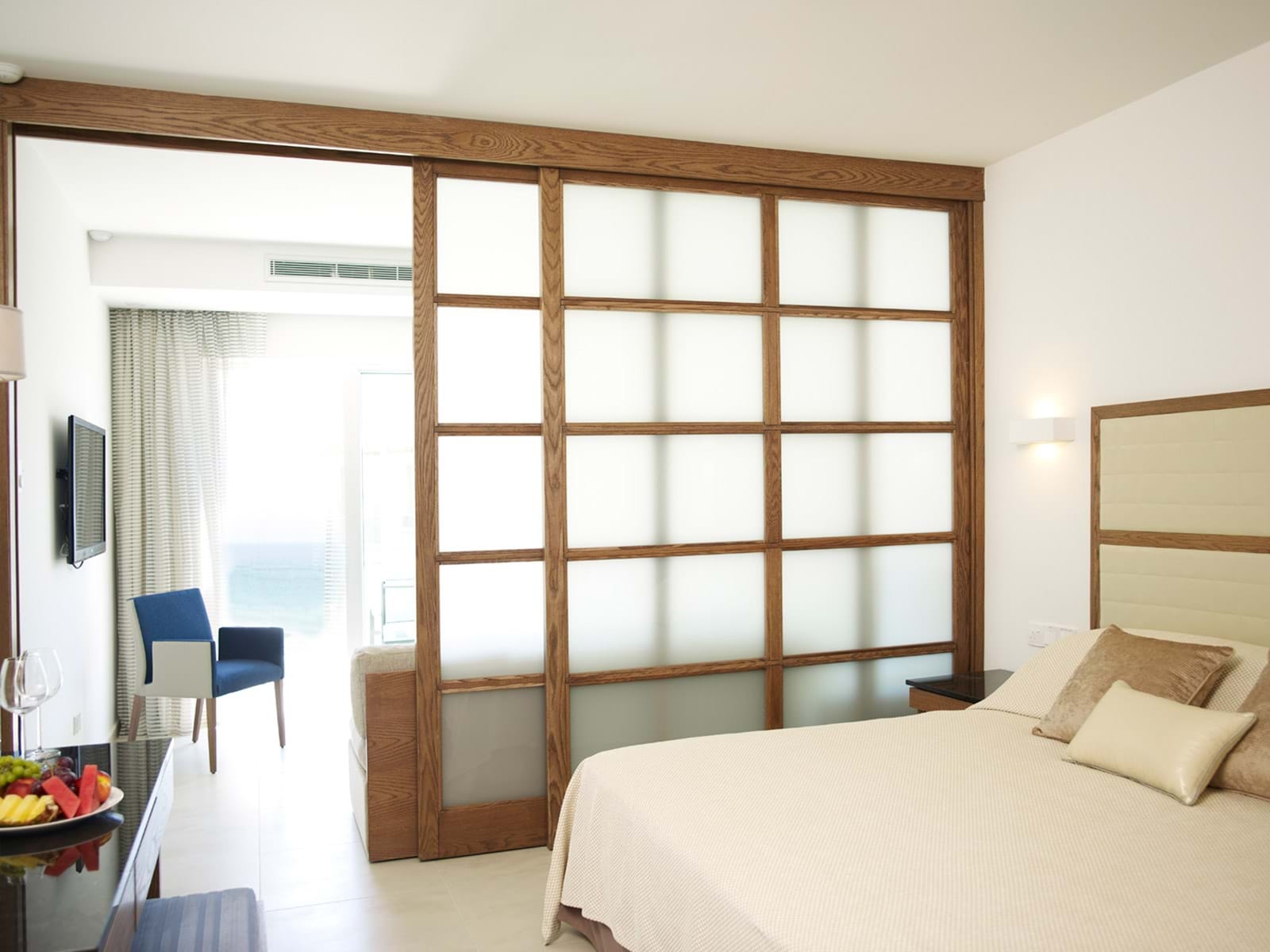 Room image 1 - Junior suita s výhľadom na more