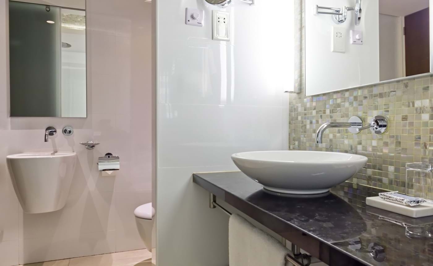 Room image 2 - Junior suita s výhľadom na more