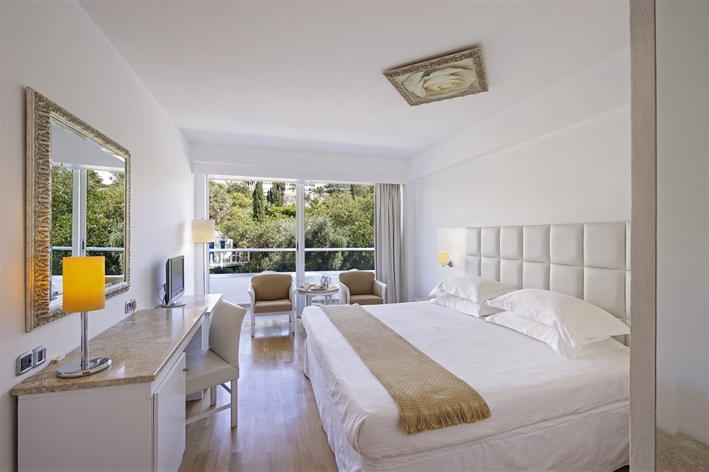 Room image 3 - Štandardná izba s výhľadom na krajinu