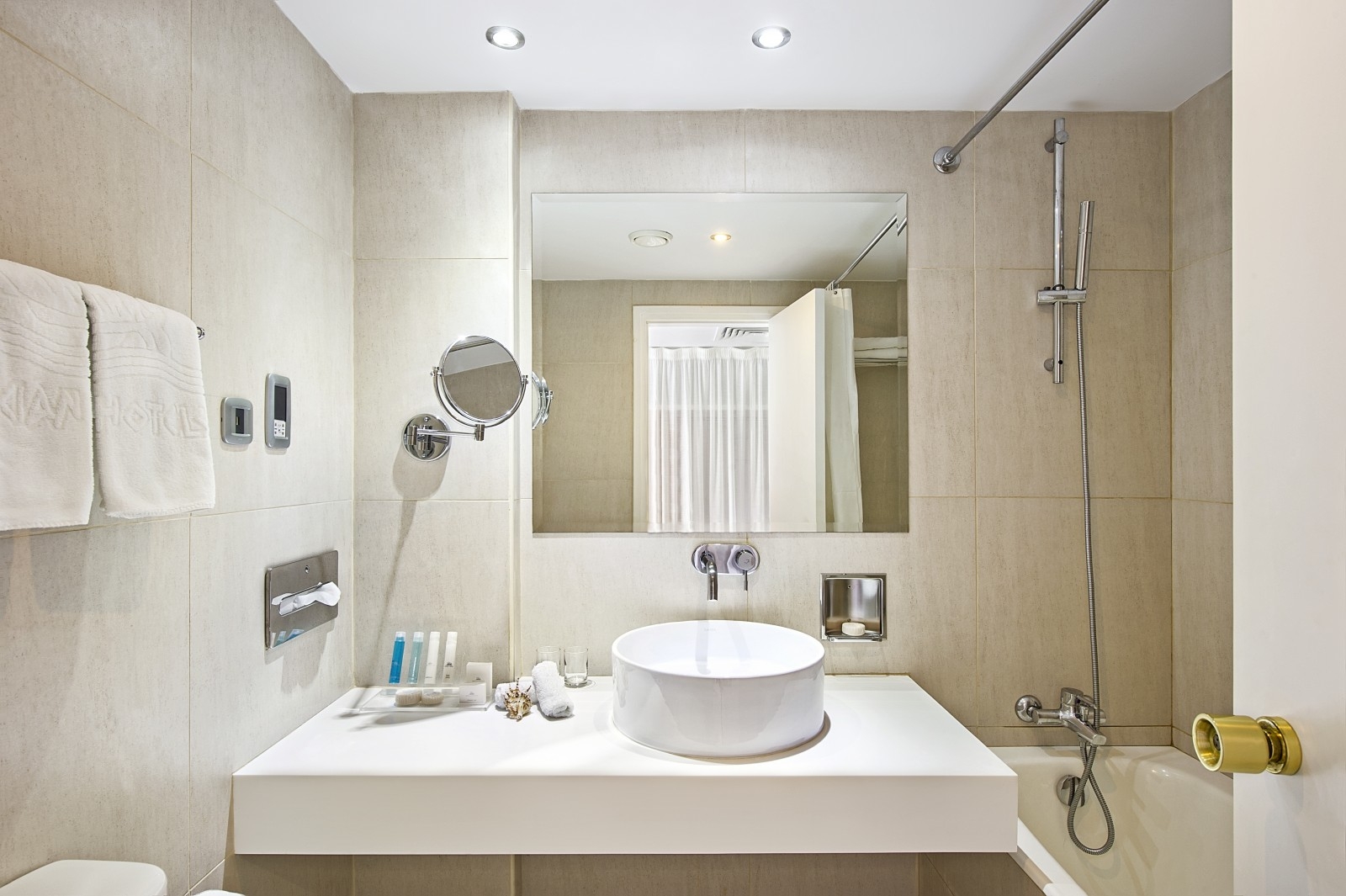 Room image 1 - Štandardná izba s čiastočným výhľadom na more