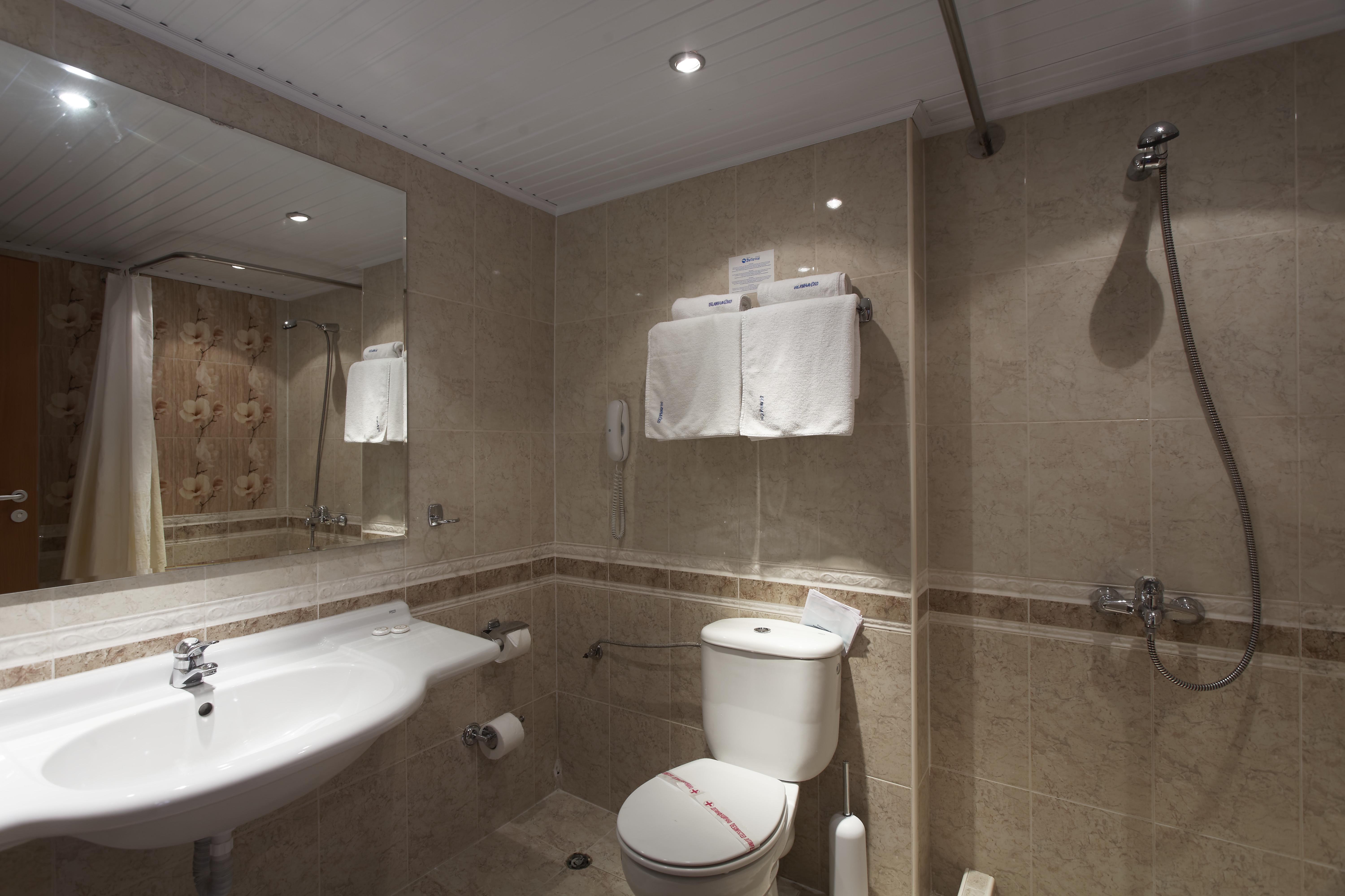 Room image 2 - Štandardná izba, bočný výhľad na more