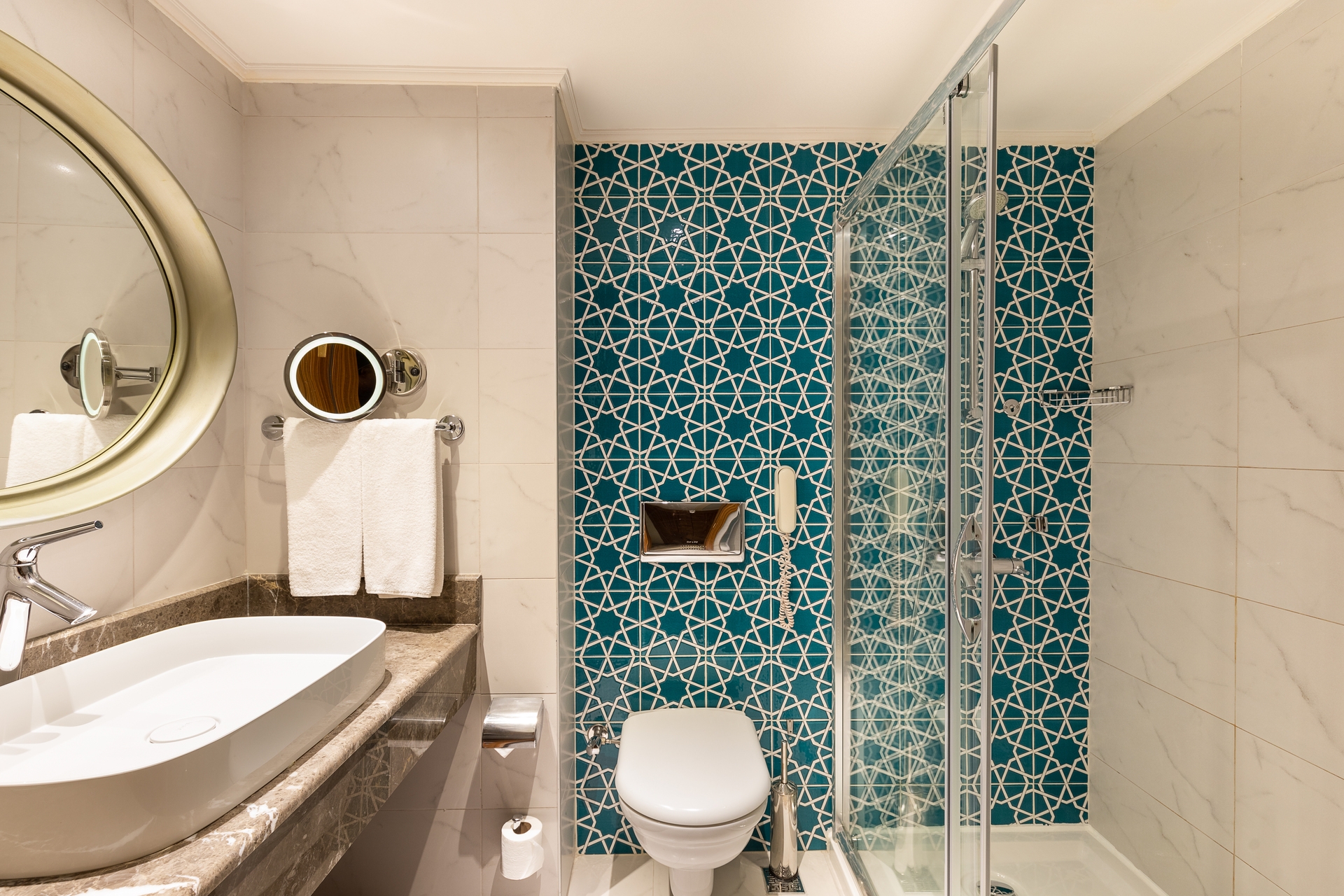 Room image 1 - Štandardná izba s francúzskym balkónom