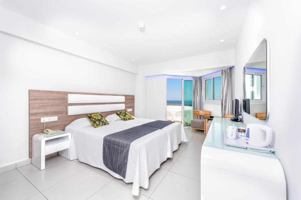 Room image 1 - Deluxe izba s bočným výhľadom na more