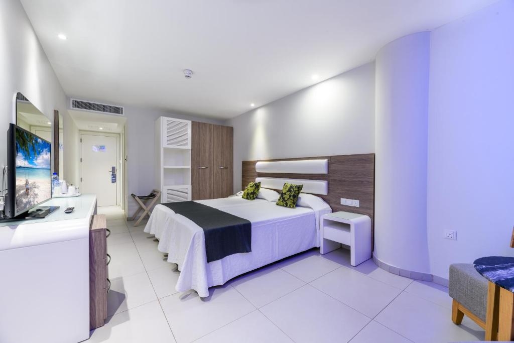 Room image 4 - Deluxe izba s bočným výhľadom na more