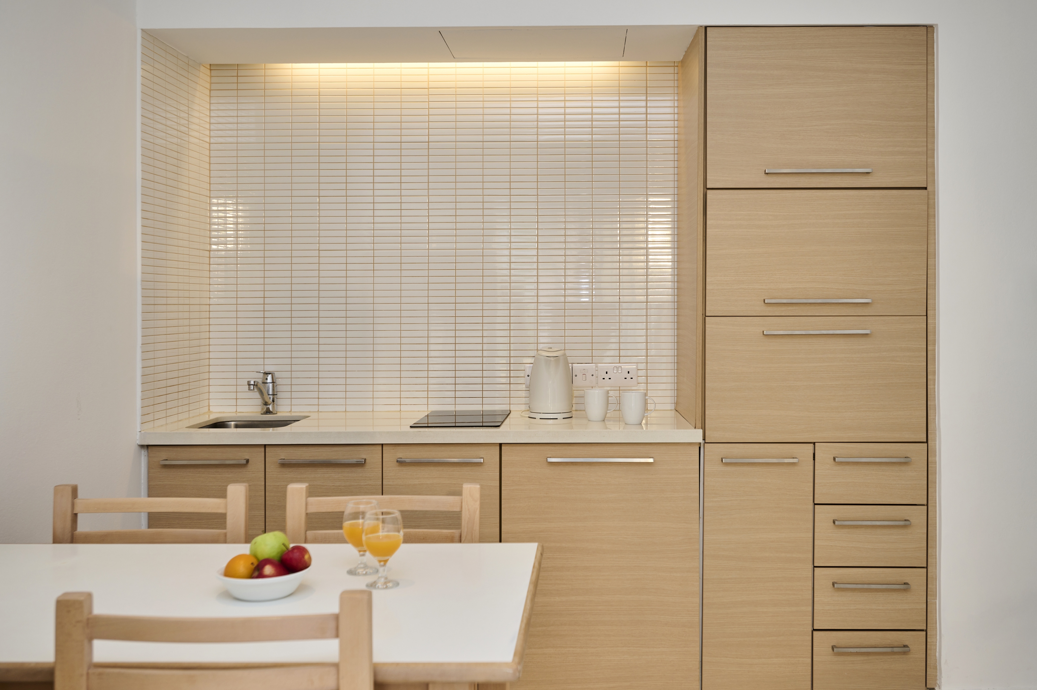 Room image 3 - Suita s výhľadom na bazén