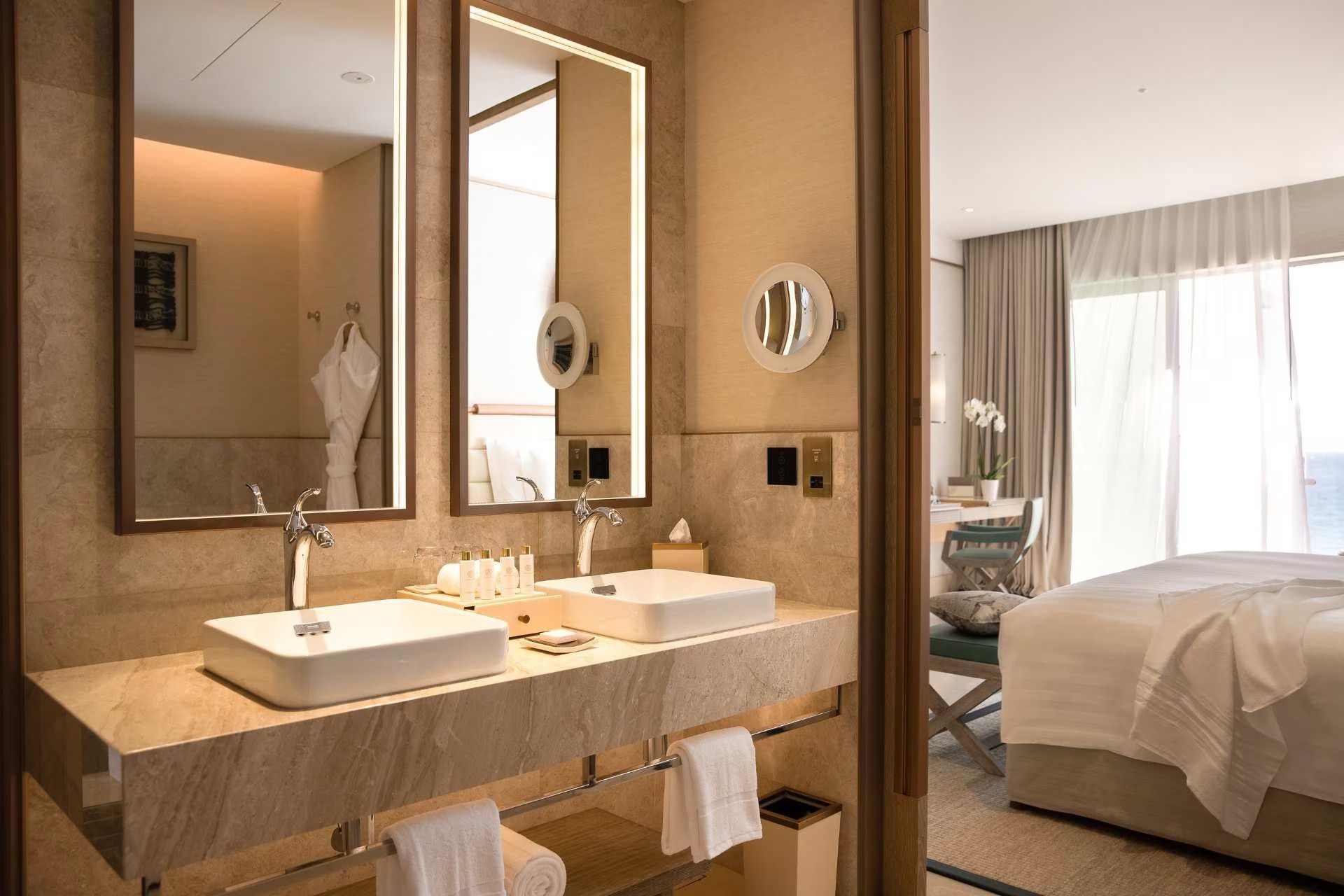 Room image 3 - Deluxe izba s výhľadom na more