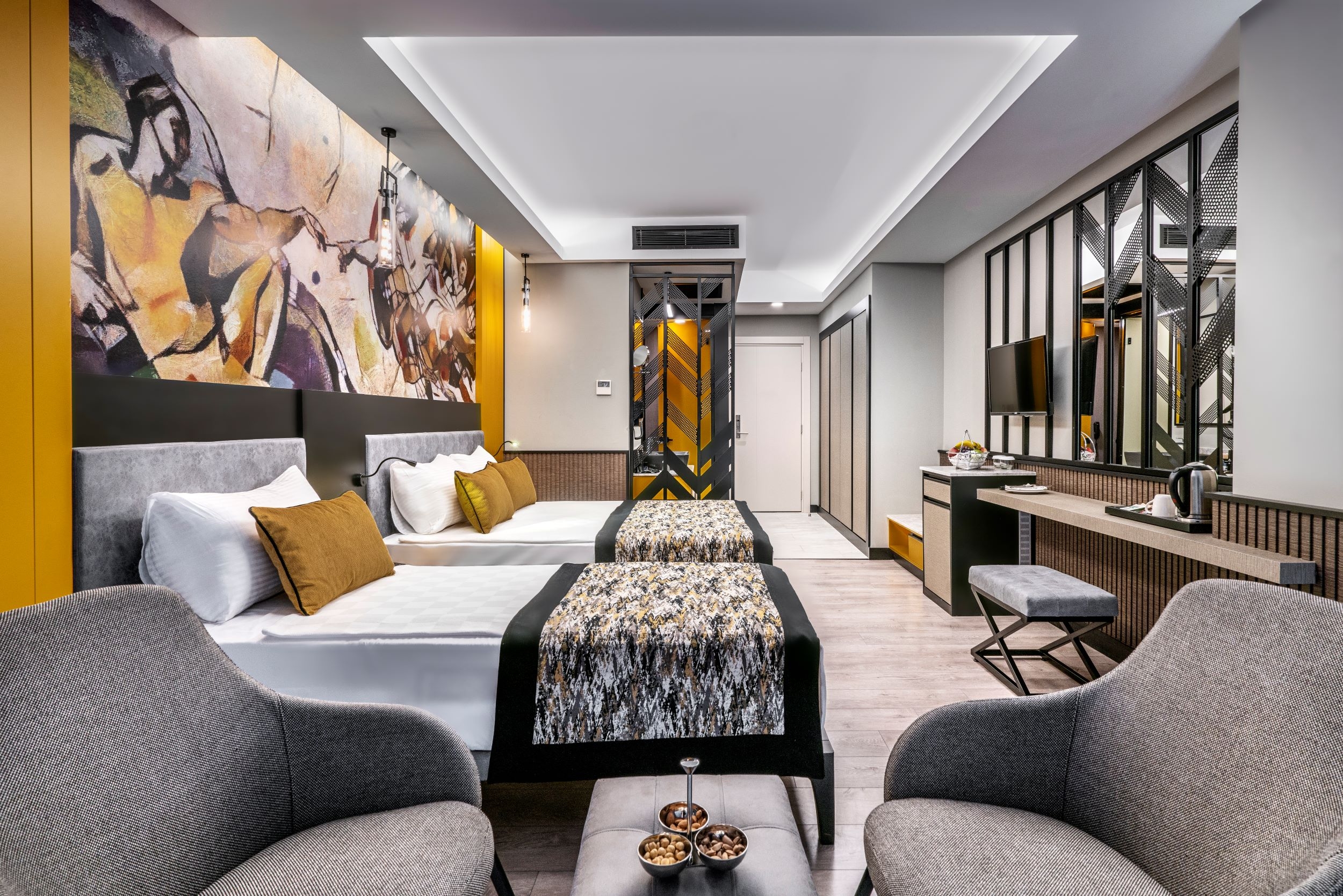 Room image 3 - Štandardná izba, výhľad na bazén