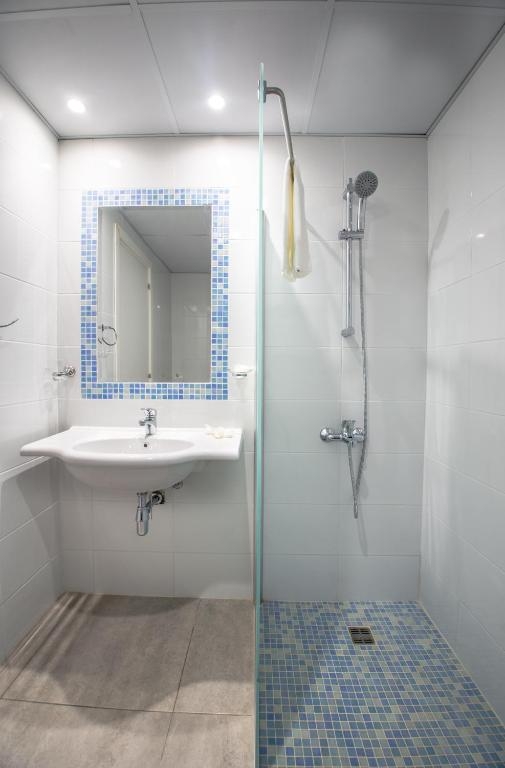 Room image 1 - Štandardná izba s výhľadom na krajinu