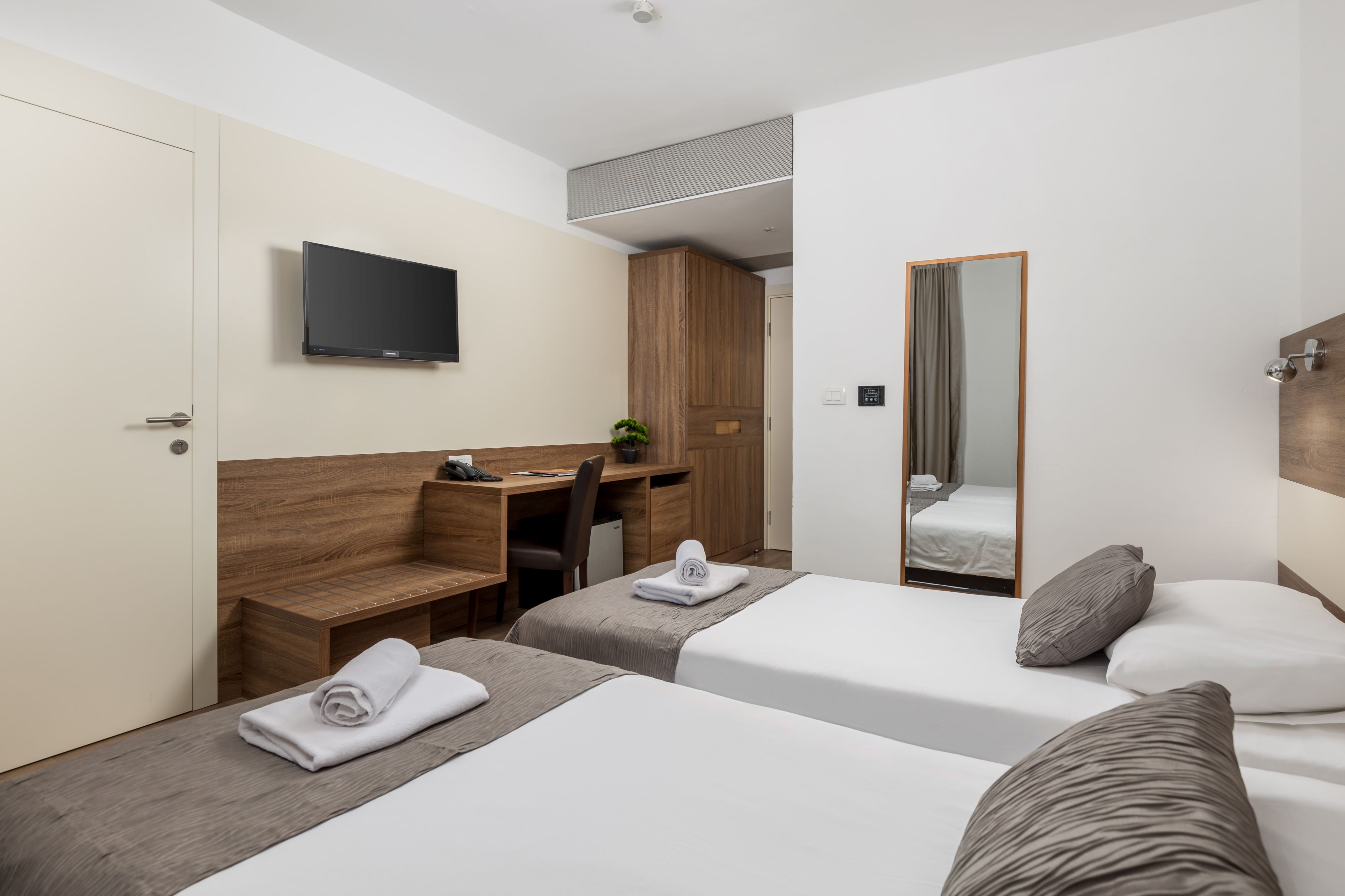 Room image 1 - Dvojlôžková izba štandard s možnosťou prístelky(hotel)