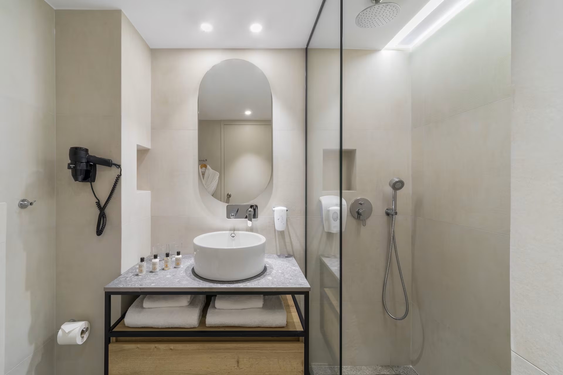 Room image 1 - Superior izba