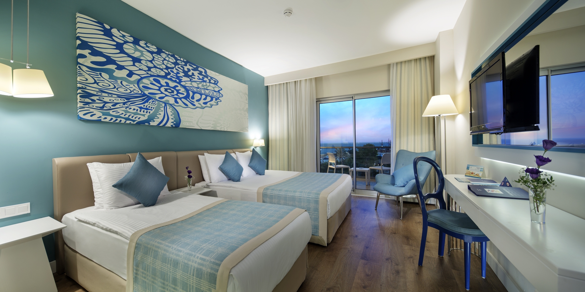Room image 1 - Dvojlôžková izba s dvomi prístelkami, bočný výhľad na more