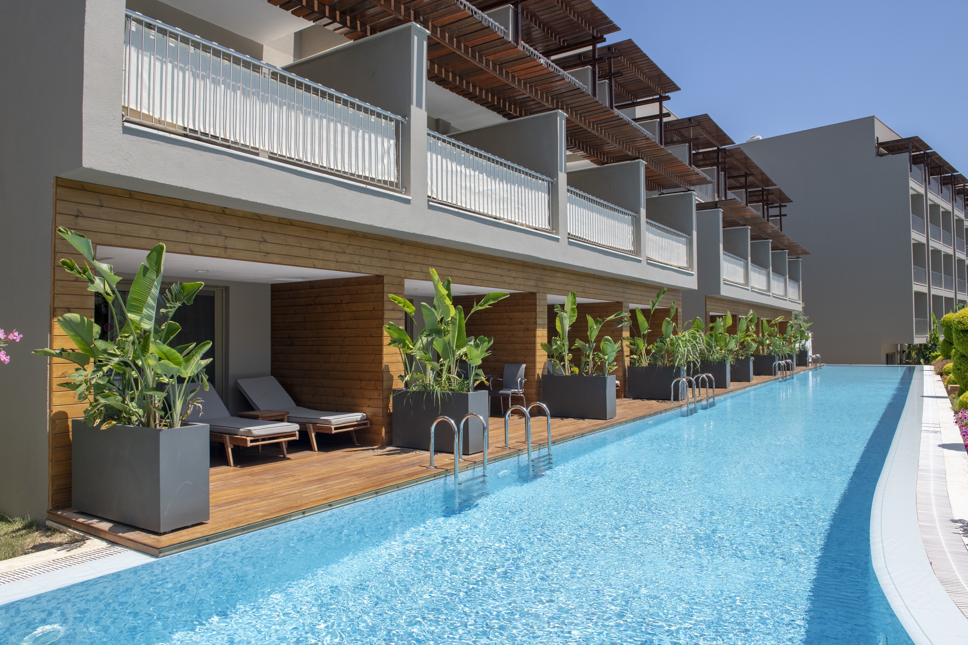 Room image 3 - Izba Deluxe swim-up