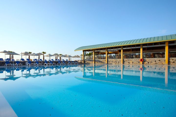 Bazén v Arina Beach