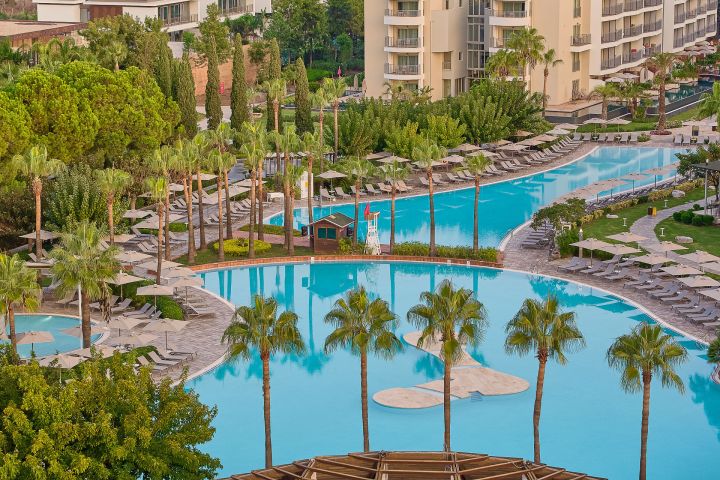 Hotel Lara Barut Collection