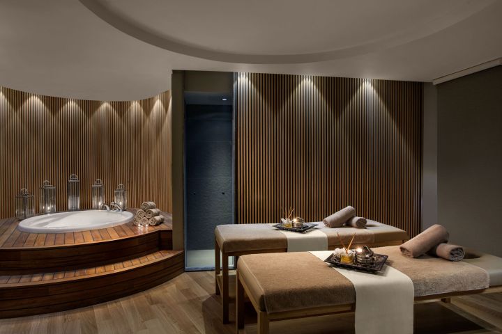 Hotel Lara Barut Collection