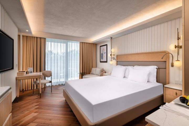 Hotel Lara Barut Collection