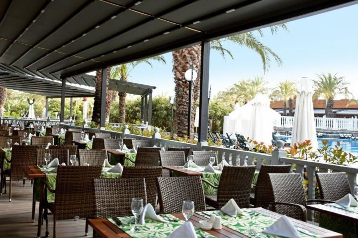 Hotel Royal Wings