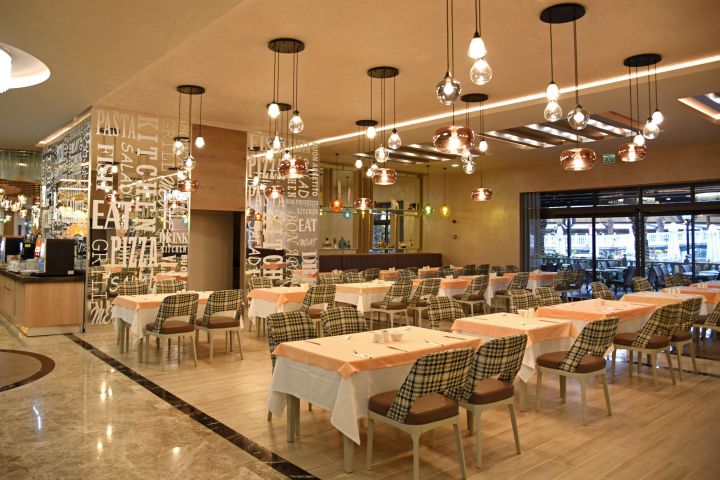 Hotel Royal Wings