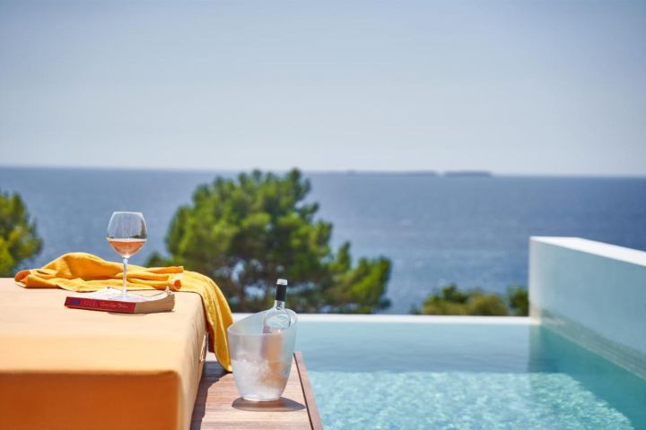 White Rocks Hotel