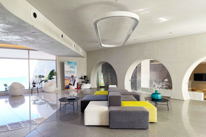Lobby v hoteli Kakkos Bay