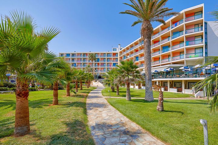 Hotel Sirens Beach