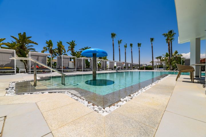 Hotel Tasia Maris Sands Beach