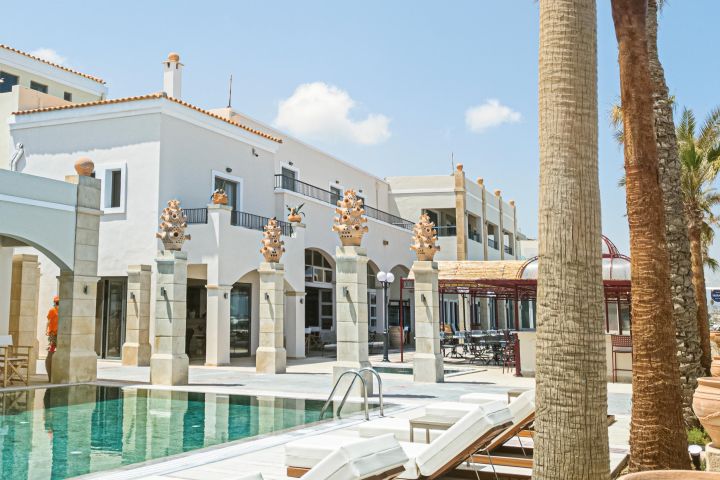 Hotel Grecotel Plaza Beach House