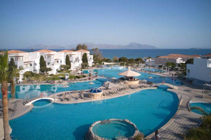 Atlantica Marmari Palace