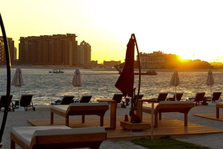 RelaxnalehátkachpredhotelomRixosThePalmDubai