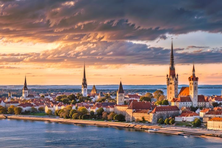 Tallinn - perla Pobaltia