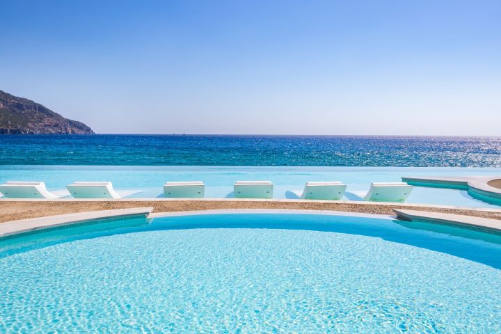 Konstantinos Palace