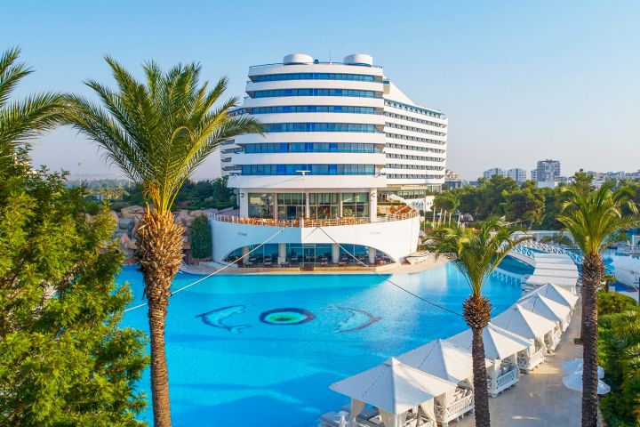 Hotel Titanic Beach Lara