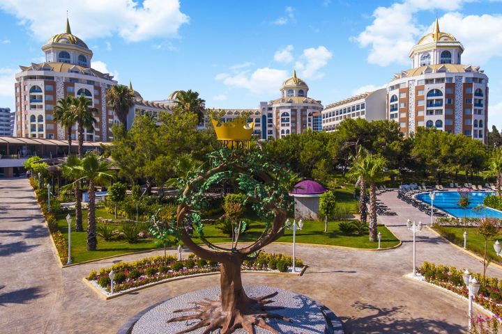 Areál Delphin Be Grand Resort